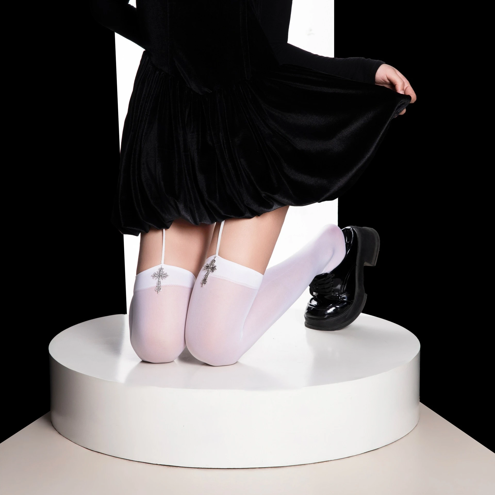New Punk Subculture Three-dimensional Cross Suspender Stockings Thin One-piece Knee-length Socks Velvet Sexy Stockings Women view 5