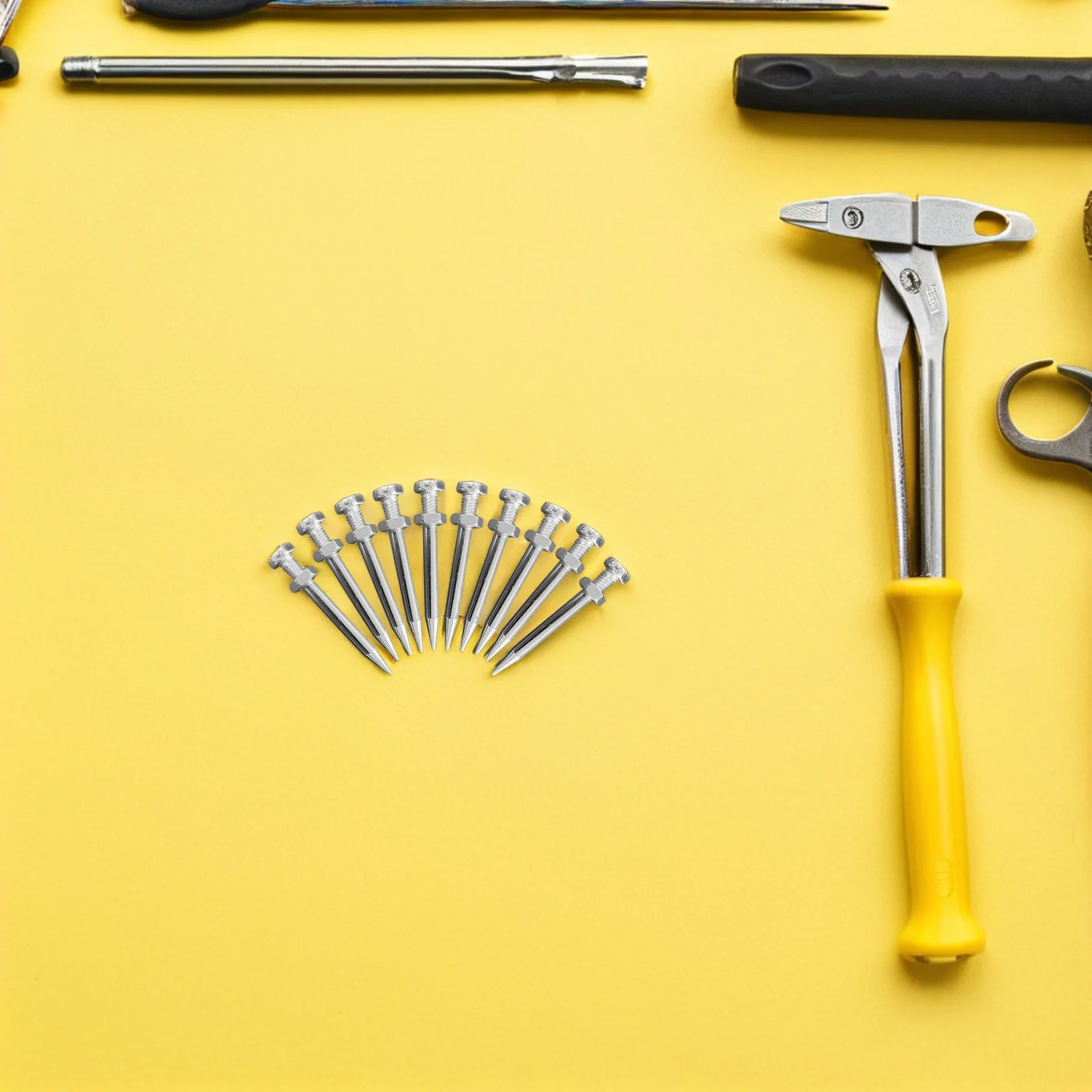 

Replacement Aerator Shoe Spikes 20 Pcs Durable Metal Lawn Soil Aerator Stakes for Garden Aeration Tools Pegs Accessories