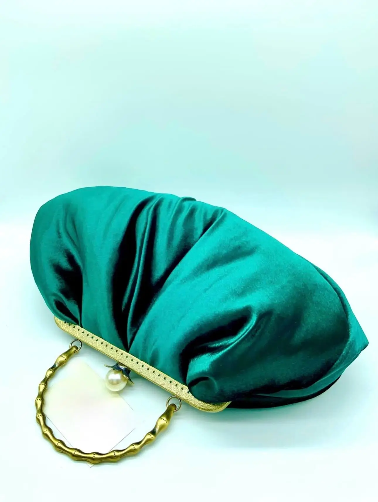 Lost in Vintage Velvet Bag Big Silver-coloured Pearl Closure Puffy Bag Evening Clutch Purse Metal Frame Clutch  36x30x7cm