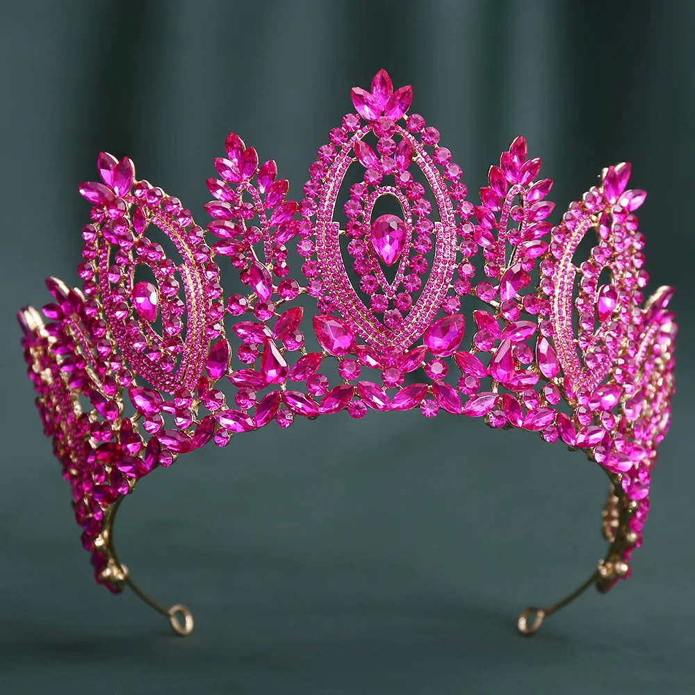 

Ювелирные изделия KMVEXO в стиле барокко с кристаллами: свадебные короны, тиары для королев и принцесс, большие свадебные головные уборы, короны для конкурсов красоты, головные уборы для Miss Universe.