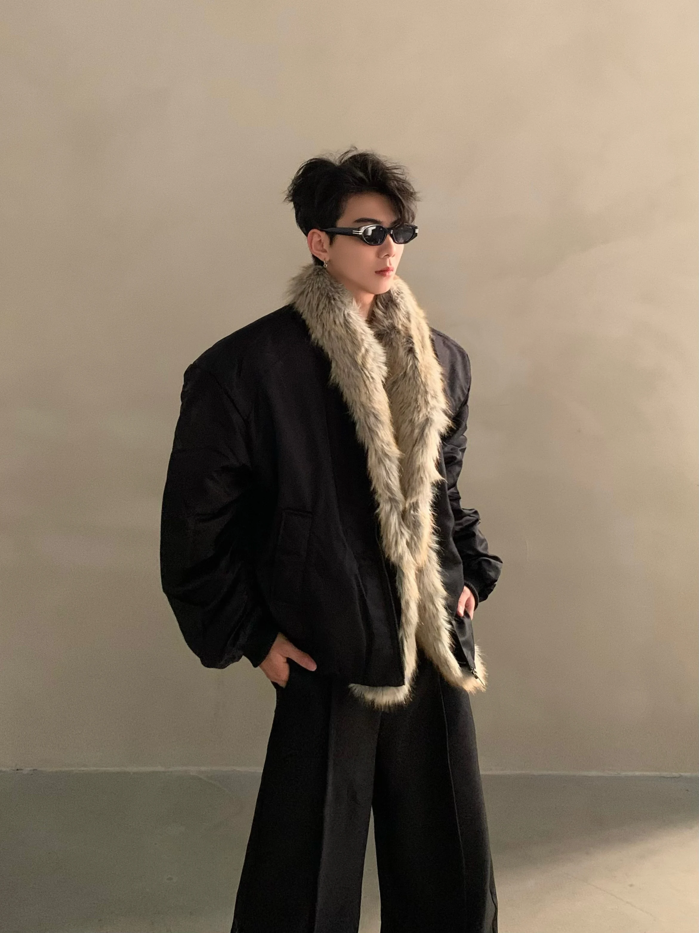 سترات شتوية جديدة للرجال لعام 2025 من الفرو الصناعي الراقية معاطف رجالية سميكة ودافئة أنيقة سترات مريحة بسيطة وسيم #3