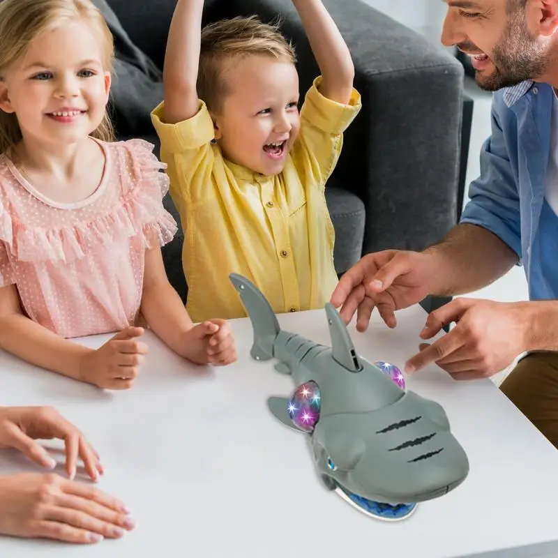 Giocattoli animali elettrici per bambini Bambini musicali Giocattolo illuminato Giocattolo sensoriale per bambini Giocattoli realistici di squalo per la scuola materna domestica