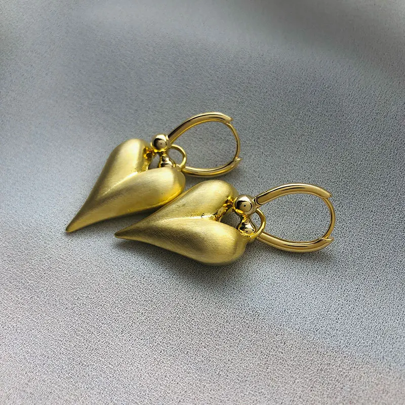 Fashion Jewelry Vintage Temperament Metal Dangle Heart Earrings For Women Wedding Gifts Fine Ear Accessories Hot Selling
