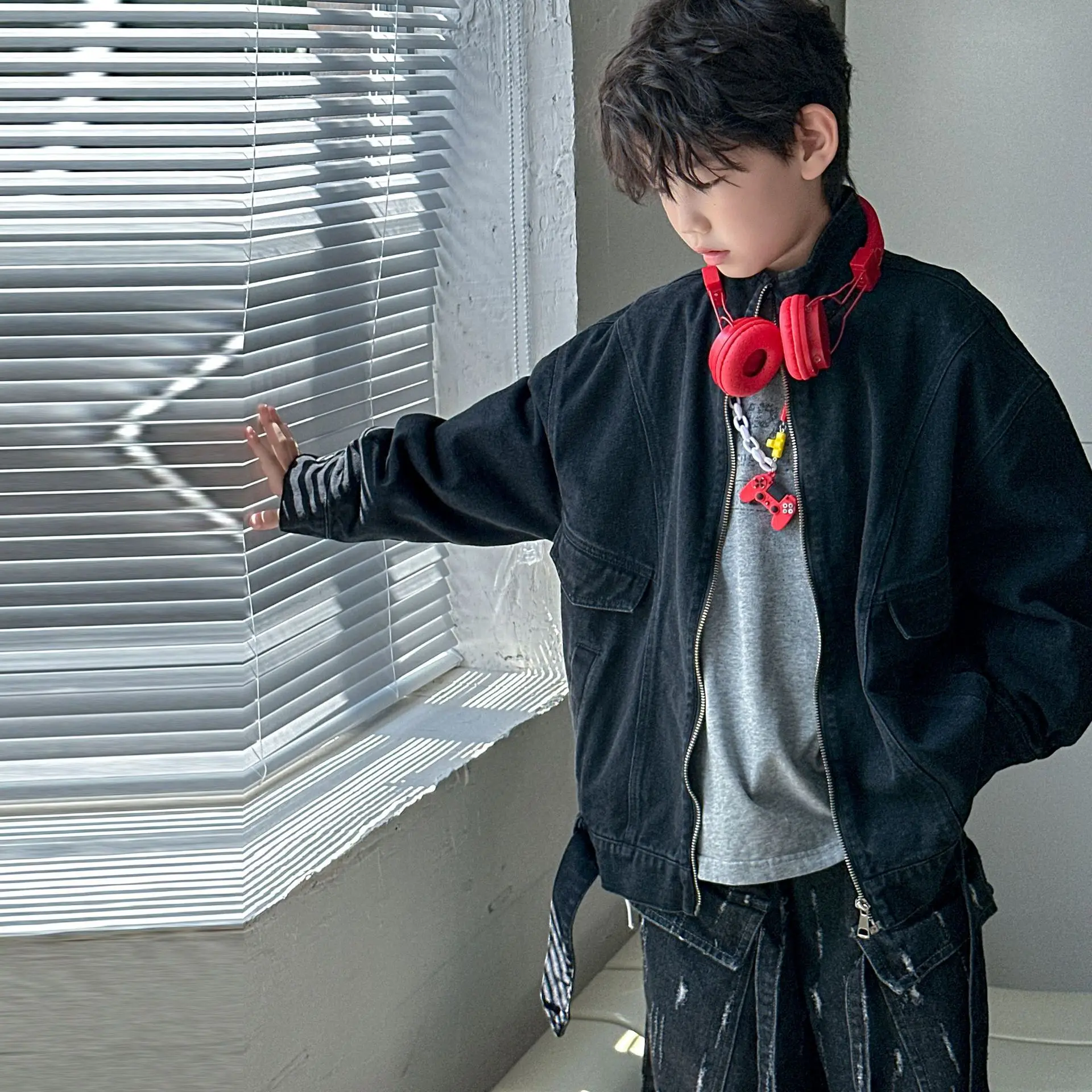 

Boys Spring Autumn Denim Jacket 2025 New American Fashionable Casual Daily Solid Color Long Sleeve Loose Coat