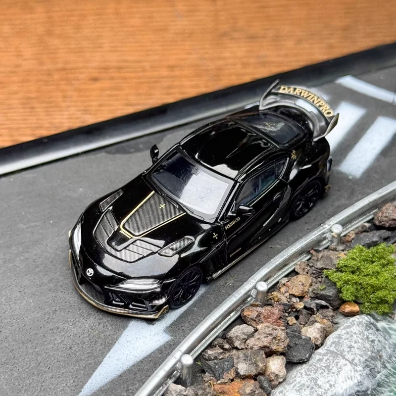 

Литой под давлением оригинальный масштаб 1:64 SUPRA A90 модель из сплава, имитация классического украшения, хобби, сувениры, подарочная коллекция, статический дисплей