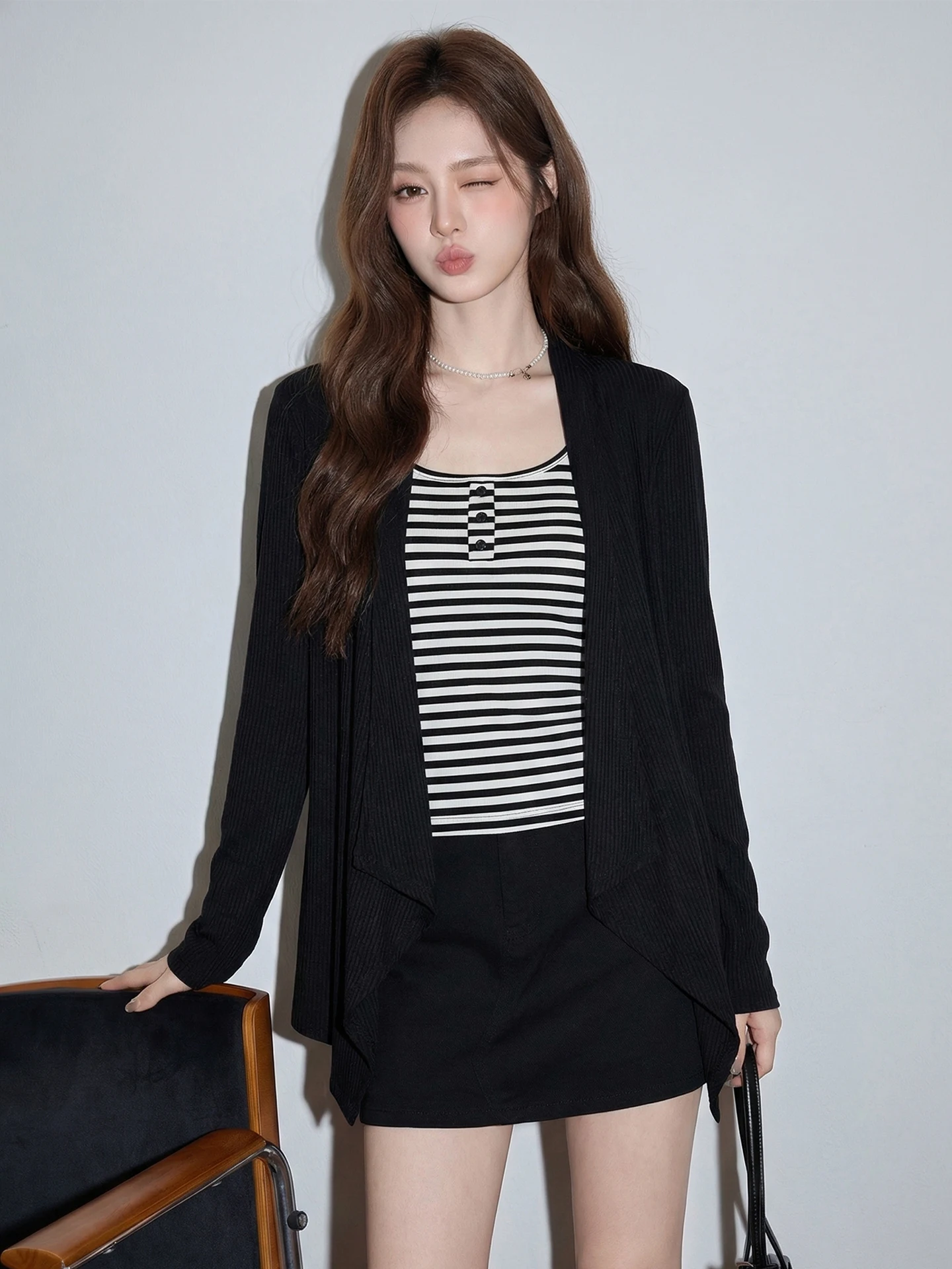 

Korean Sle Striped Tube Top And Bla Asymmetrical Jaet Women's Faion Set Spring New Arrival Casual Loose Fit Sunscreen...