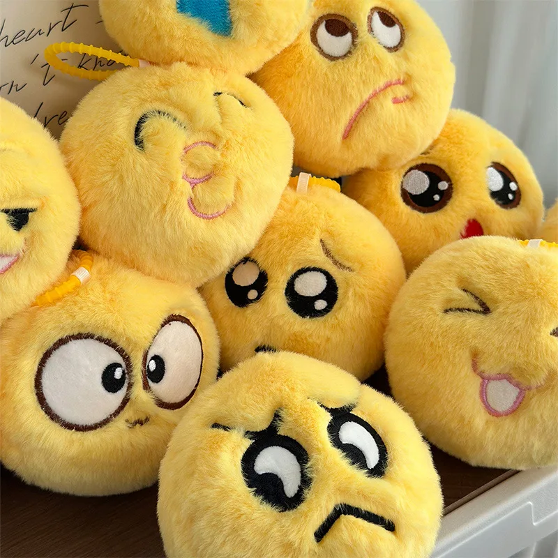 Criativo engraçado rosto emoticon pacote pingente de pelúcia chaveiro sorridente chorando rosto triste boneca uma variedade de estilos de expressão aleatória