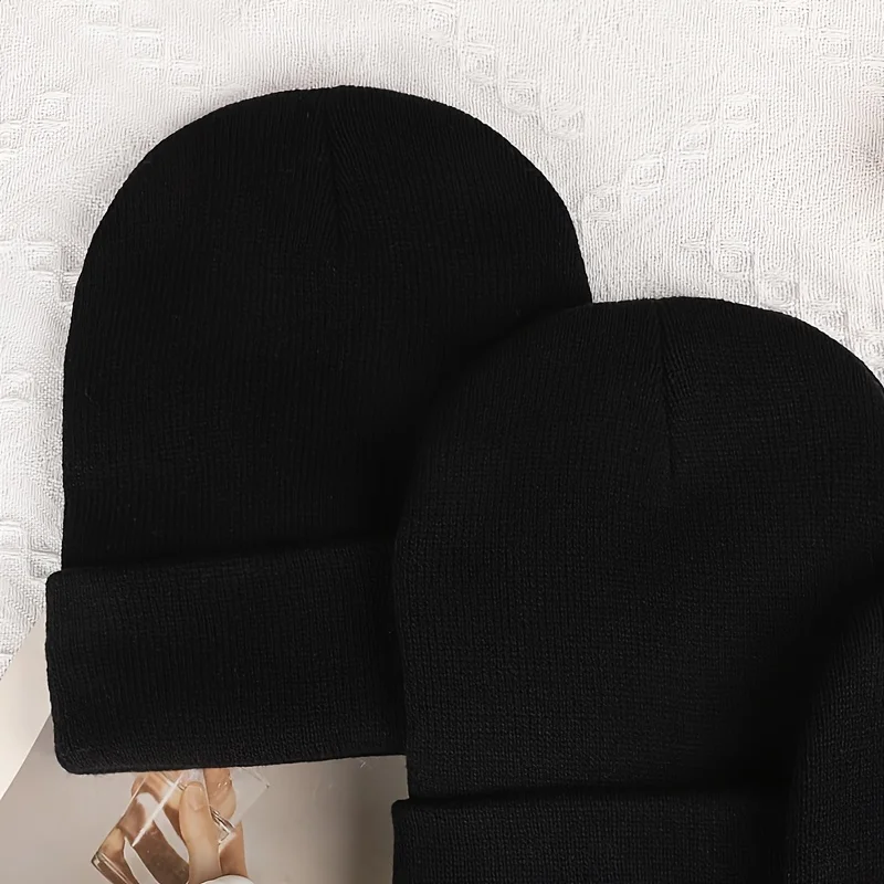 3 solid color basic windproof and warm knitted hats for men, suitable for wearing outdoors in autumn and winter
