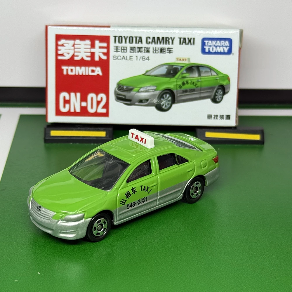 

Takara Tomy Tomica CN-02 Toyota Camry Taxi Die Casting Static Alloy Car Mode Collection