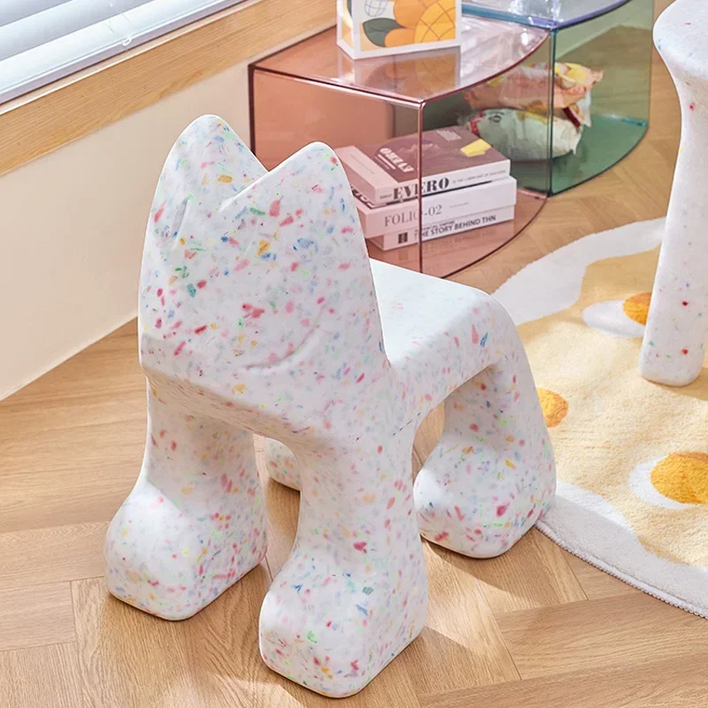 Kid-Friendly Nordic Cartoon Stool Playful Animal Chair Durable Plastic Kindergarten Must-Have Creative Children's Furniture