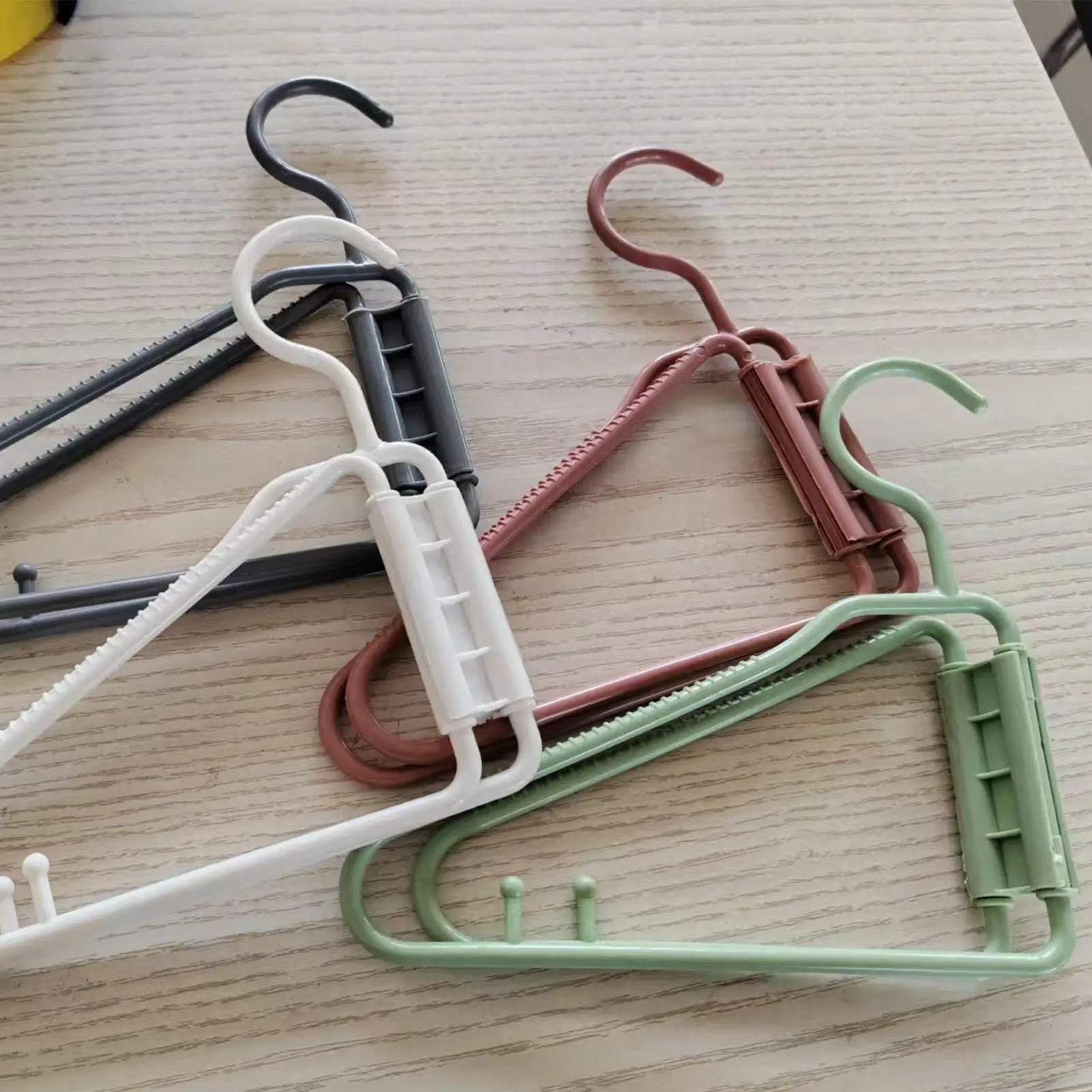 折りたたみハンガー-12-個-ポータブル軽量旅行アクセサリー-クルーズ旅行ハンガー-飛行機船休暇ホテルキャビン用