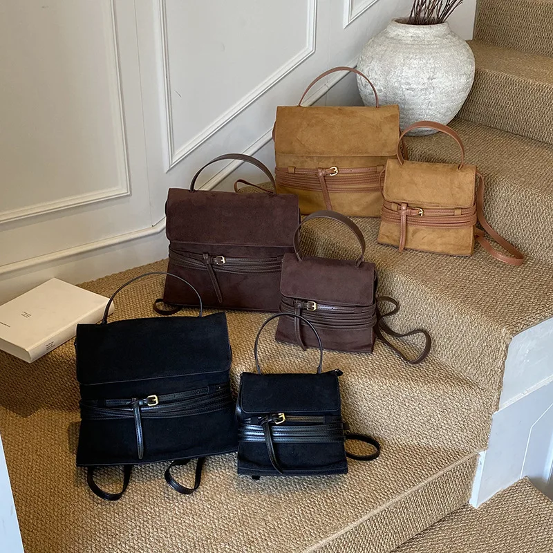 

2025 Fashionable and Foreign Women's High-end Commuting Texture Versatile Size Design Portable Messenger Bag