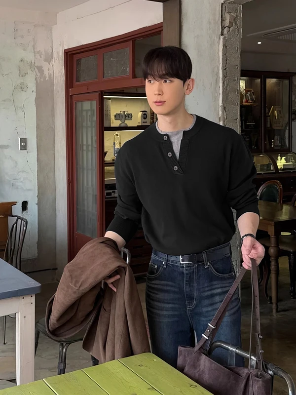 

Свободный крой, повседневный длинный свинец с воротником Генри, искусственный двухсекционный трикотаж, мужской модный брендовый корейский осенний топ, теплая функция