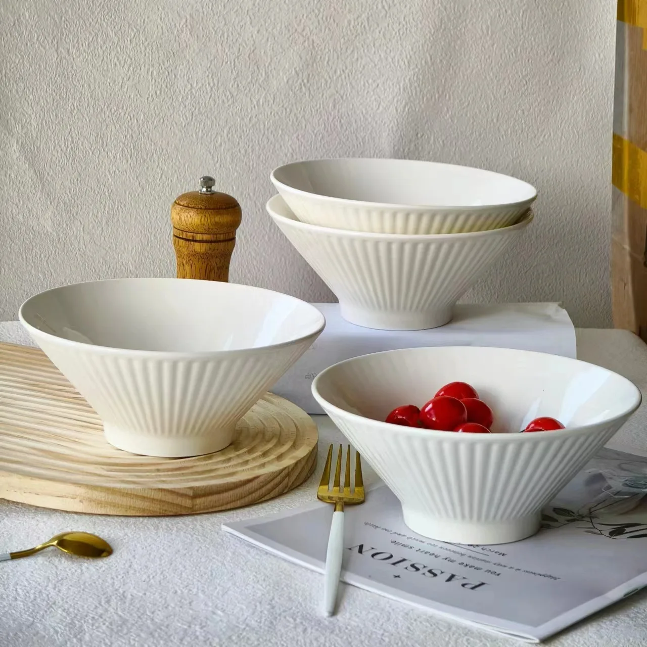 

New Household Bamboo Hat Noodle Bowl Ceramic Ramen Soup Bowl Underglaze Color