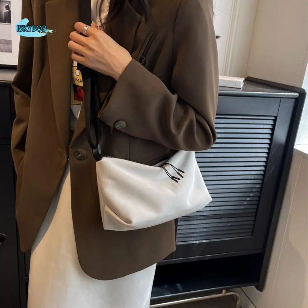 

Multi-functional Zipper Crossbody Bag Nylon Niche Design Shoulder Bag Korean Style Solid Color Small Phone Bag Grocery Handbags