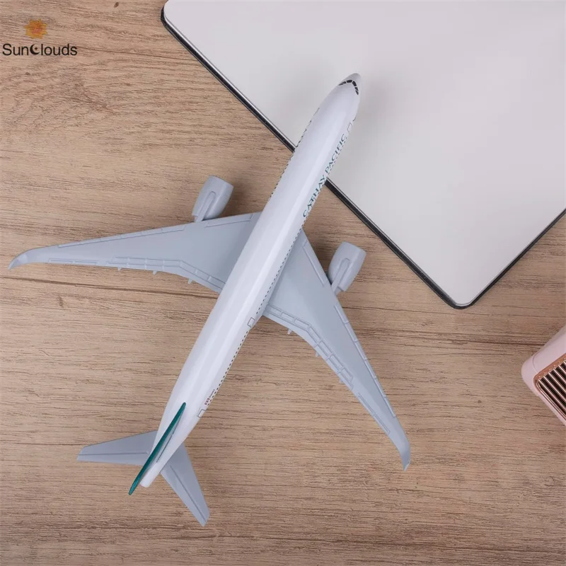 Model Airplane 1:300 Scale Model Plane Cathay Pacific A350 Airplane Model for Gift and Decoration