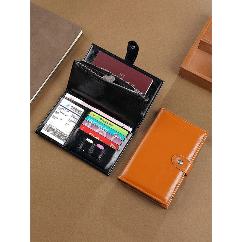 Vintage Travel Passport Wallet Multi-functional Passport Card Holder Wallet for Men & Women PU Leather Large Capacity Wallet