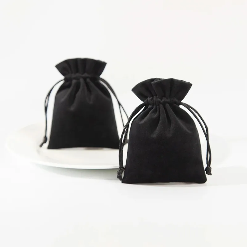

10pcs/lot Small Luxury Black Velvet Jewellry Packaging Gift Pouches 7x9cm 8x10cm Velvet Drawstring Rings Earrings Organizer Bag