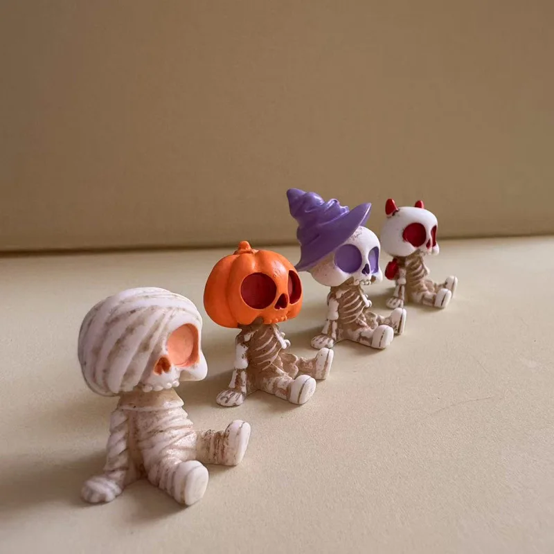 4Pcs Halloween Mini Figurines Set, Spooky Resin Decor with Pumpkins Ghosts Skulls for Party Home Garden Decoration