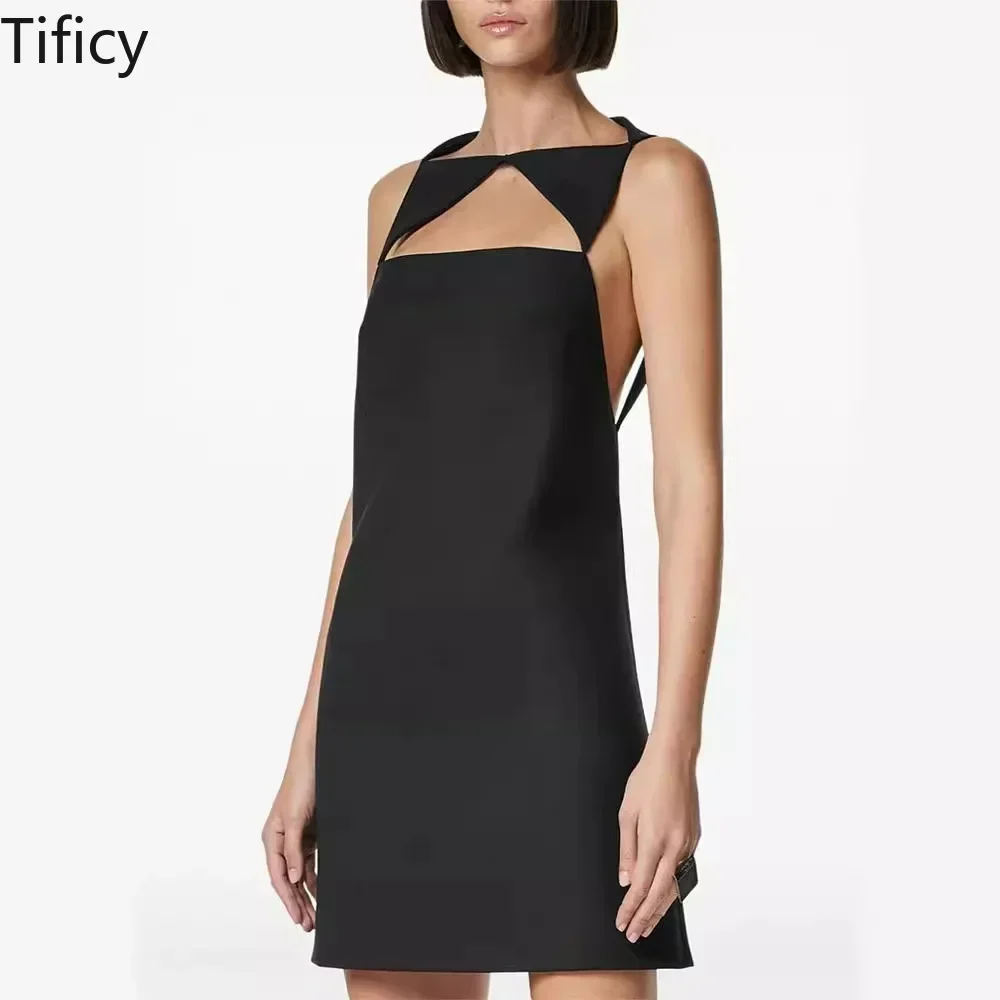 

TIFICY Geometric Patchwork Dress Spring and Summer Women's Sense High-end Design Trendy and Spicy Sexy Backless Dress