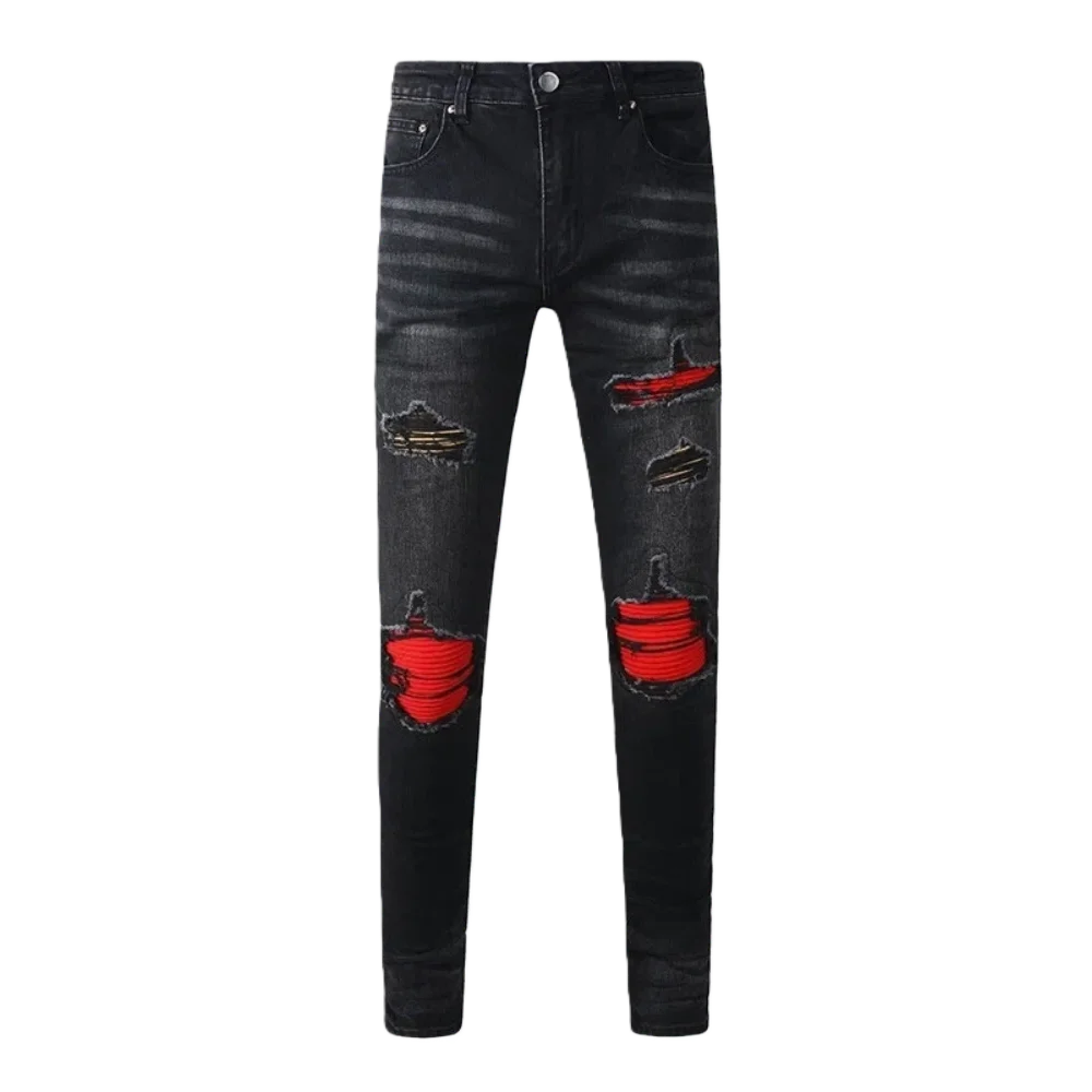 

Мужские джинсы. Мужские рваные джинсы с нашивками. Черно-красный пэчворк. Стиль High Street. Американские ретро-джинсы.