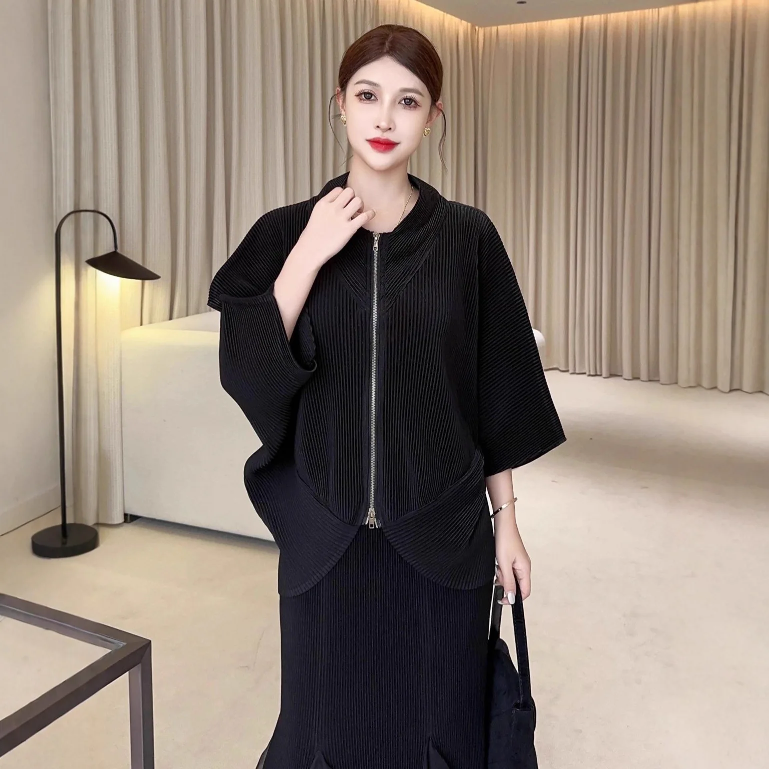 Miyake-chaquetas plisadas de manga tres cuartos para mujer, abrigos negros informales holgados con doble cremallera, novedad de otoño