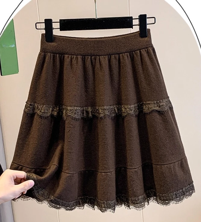 Grote Maat Vrouwen Herfst Nieuwe Mode Veelzijdige Leeftijdsverlagende Korte Rok Zoete Kant Veelzijdige Gebreide Temperament Koreaanse Rokken