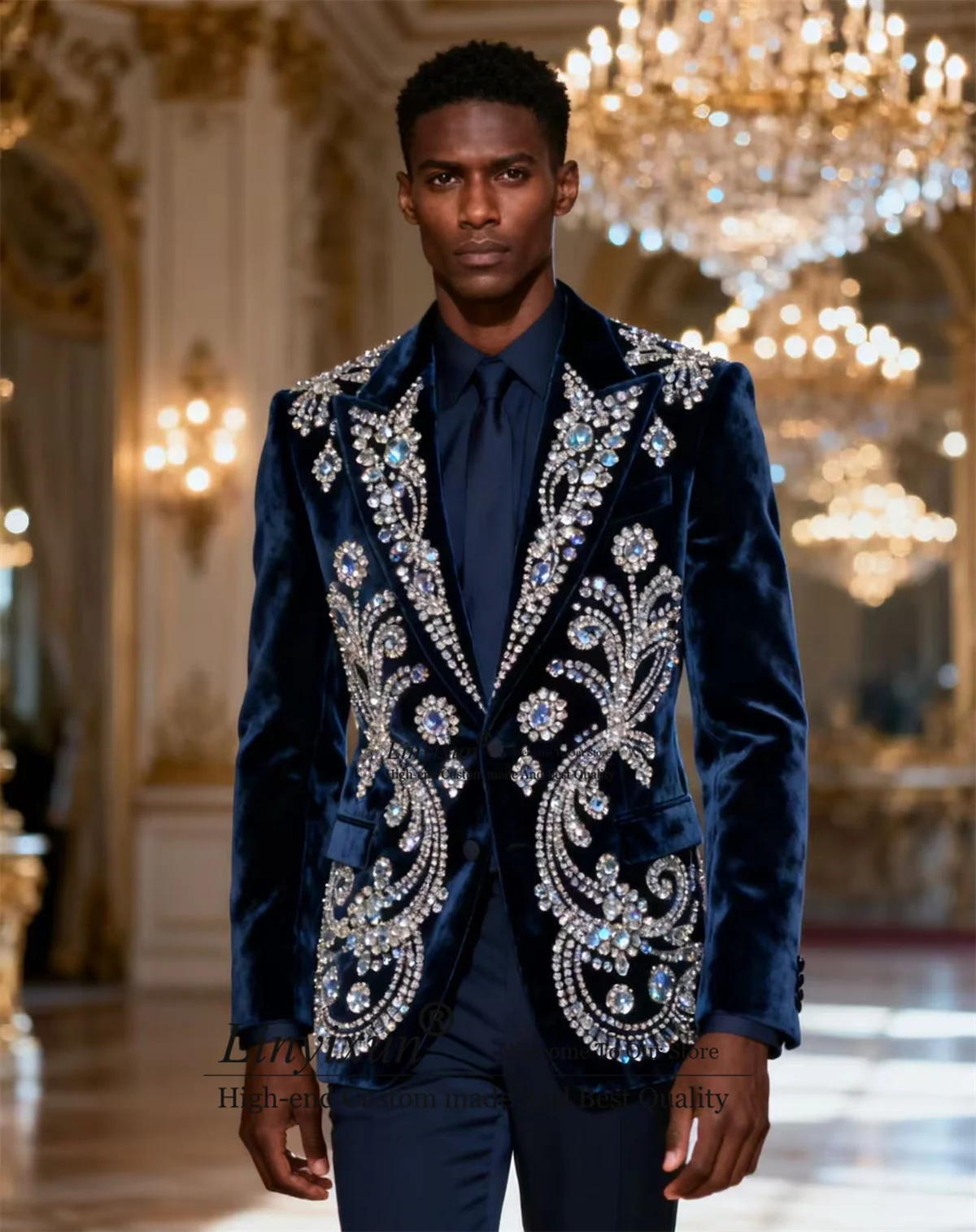 

Fashion Velvet Men Suits Sparkly Diamond Rhinestone Groom TuxedosCustomized Slim Fit 2 Pieces Sets Wedding Party Ropa Blazer