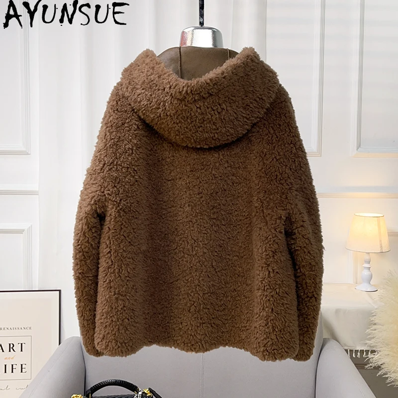 AYUNSUE Autumn and Winter New Lamb Wool Coat Women Horn Button Hooded Short Pure Wool Sheep Shearing Jacket Casaco Feminino