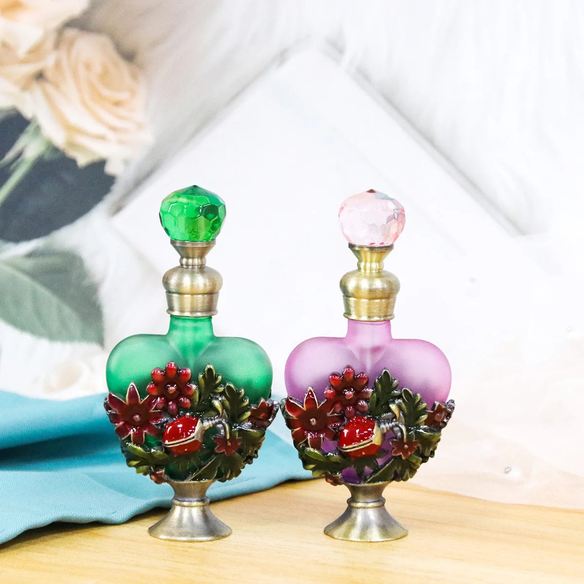 

10 мл жук насекомые металлический флакон для духов в форме сердца стеклянный многоразовый флакон с эфирным маслом Attar # 81188