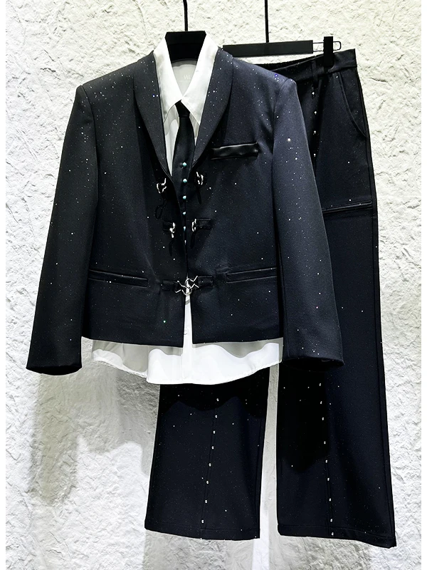 

Модный мужской костюм с металлической пряжкой: пиджак и брюки свободного кроя, повседневный городской стиль, весенне-осенний вариант, с плоским воротником