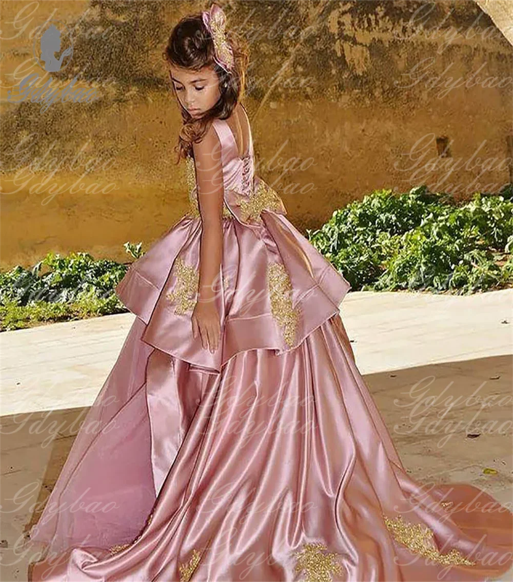 

Satin Spaghetti Strap Gold Lace Beaded Flower Girl Dresses Ball Gown Tulle Lilttle Kids Birthday Pageant Weddding Gowns