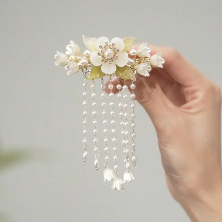 

1pc Elegant Retro Style Lily & Tassel Decor Women's Hair Clip, Suitable For Hanfu & Qipao, With Flexible Spring, School Stuff, Flower, Vacation Outfits Woman, Hair Accessories, Head Accessories, Hairpin