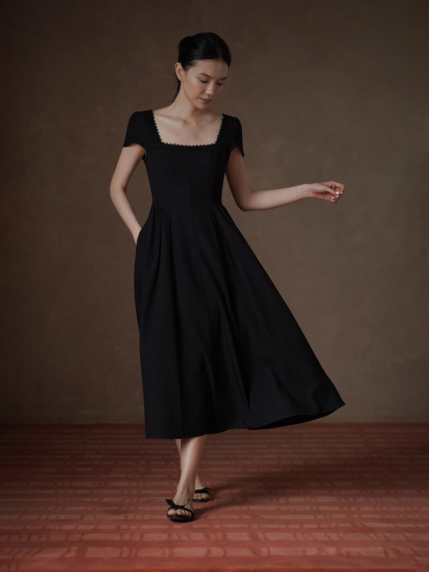 Elegant Ballet Flounce Neck Long Dress Slimming A-Line Commute Dress Short Sleeve Zipper Closure Standard Fit Summer Dress