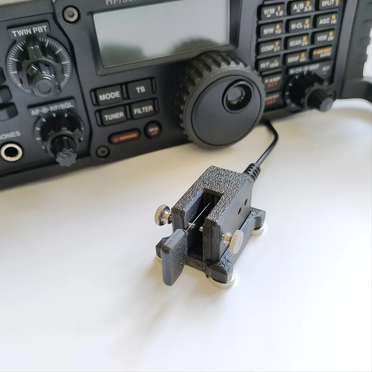 【STABLE QUALITY】CW Morse Code Portable Single Paddle Automatic Key Morse Code Strong Magnetic Absorption Stable Base