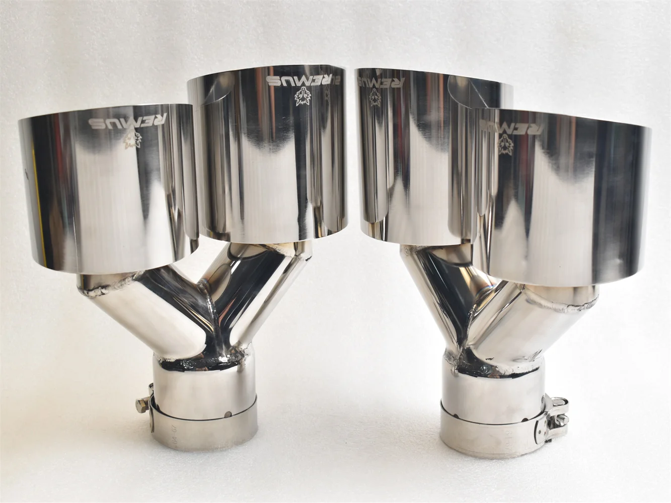 

RE 2.5" to 3.5" Dual Exhaust Tip Polished 304 Stainless Left and Right Exhaust Tailpipe Tips 1.2mm Thickness Double for Car