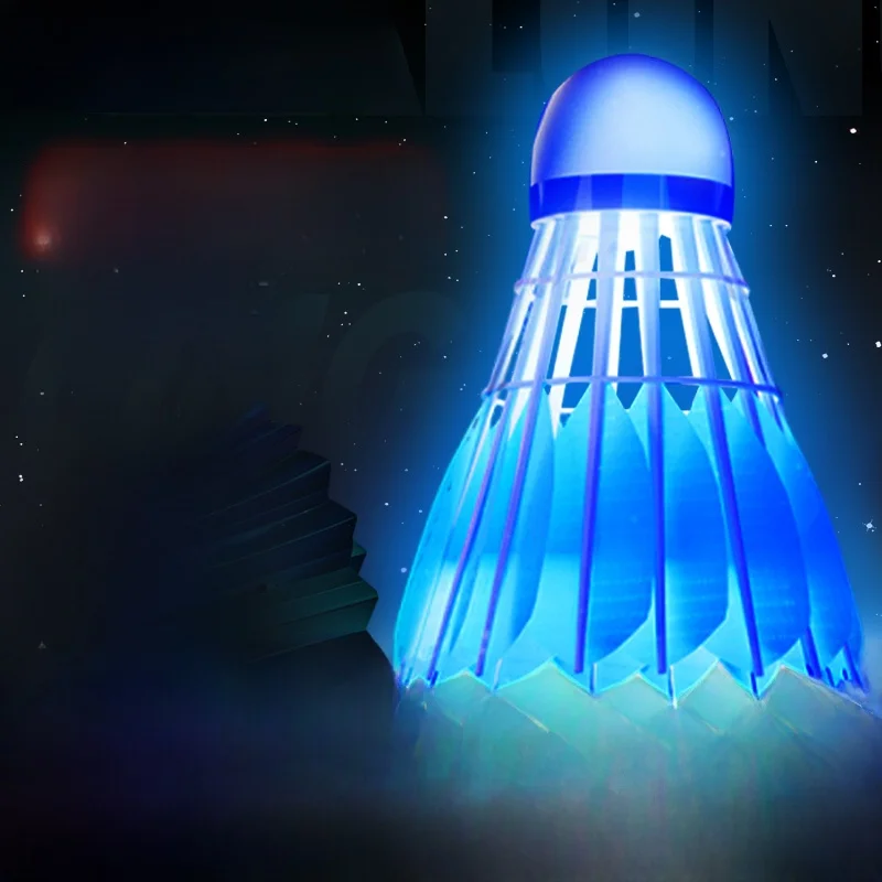 

Glow-in-the-k Badminton uttlecos Windproof Foam Head Profional Training Outdoor Use Plastic Goose Feathers