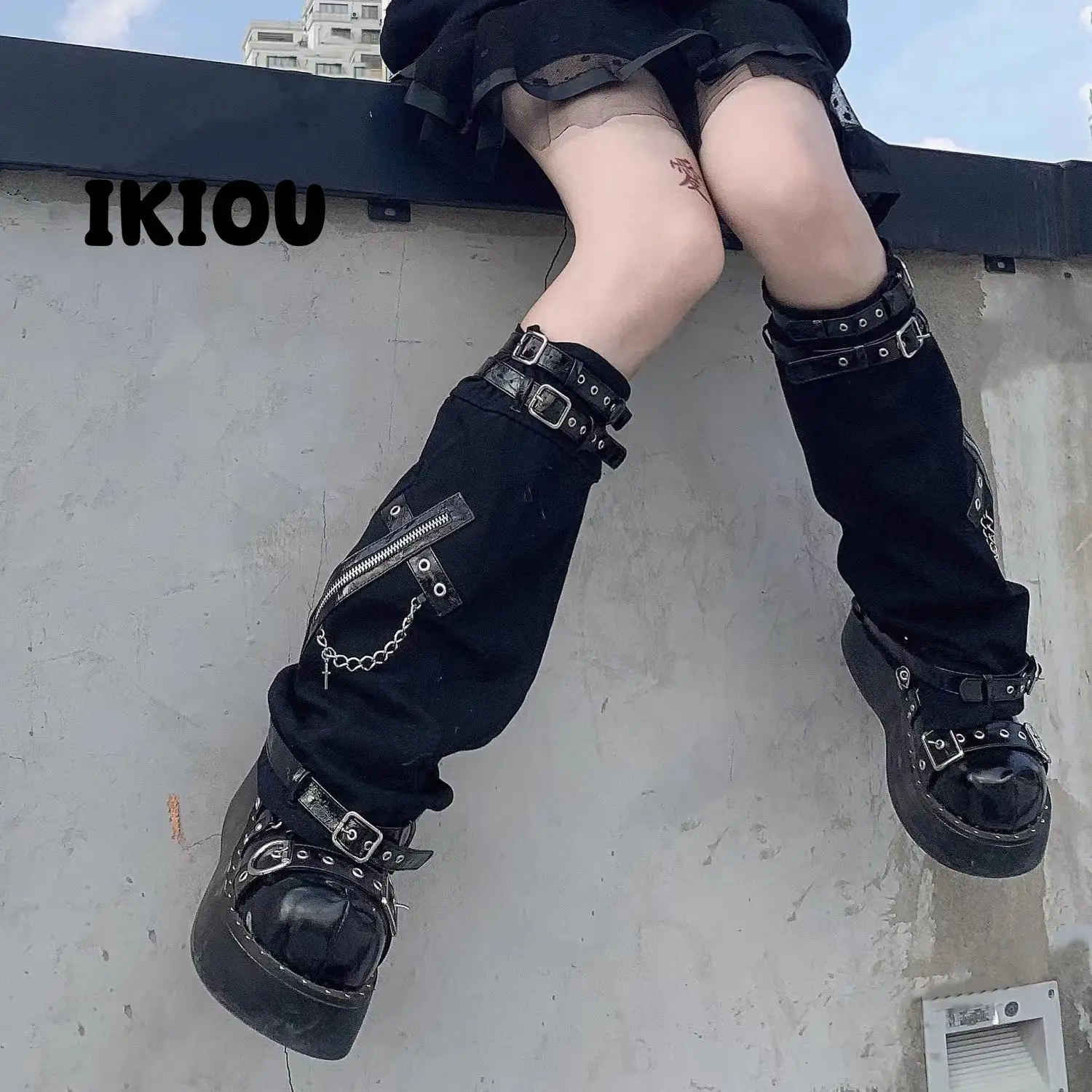 

IKIOU Gothic Women's Y2k Harajuku Punk Lolita Girls Cross Chain leather Personalized Dark belt socks JK Subculture leg warmer