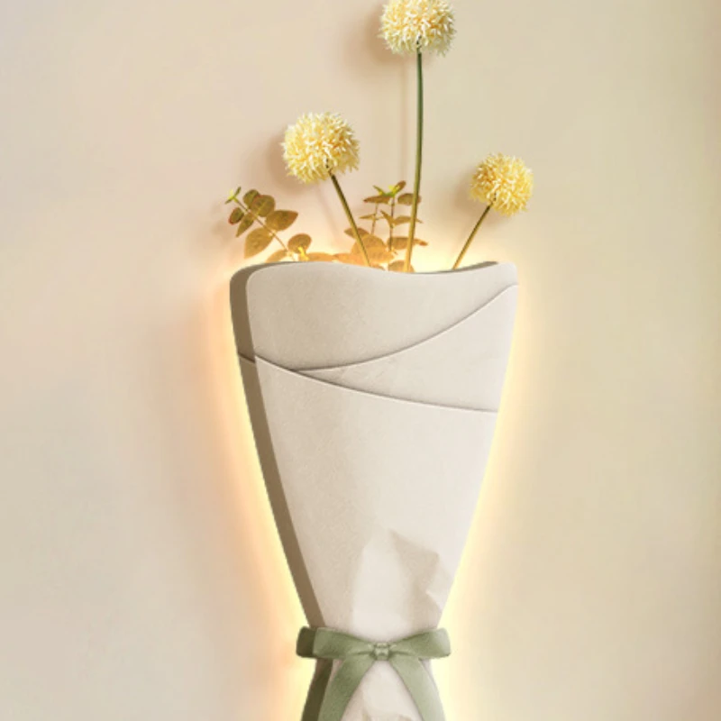 Sandstone bouquet bedside decoration painting in the master bedroom, high-end sense wall lamp,