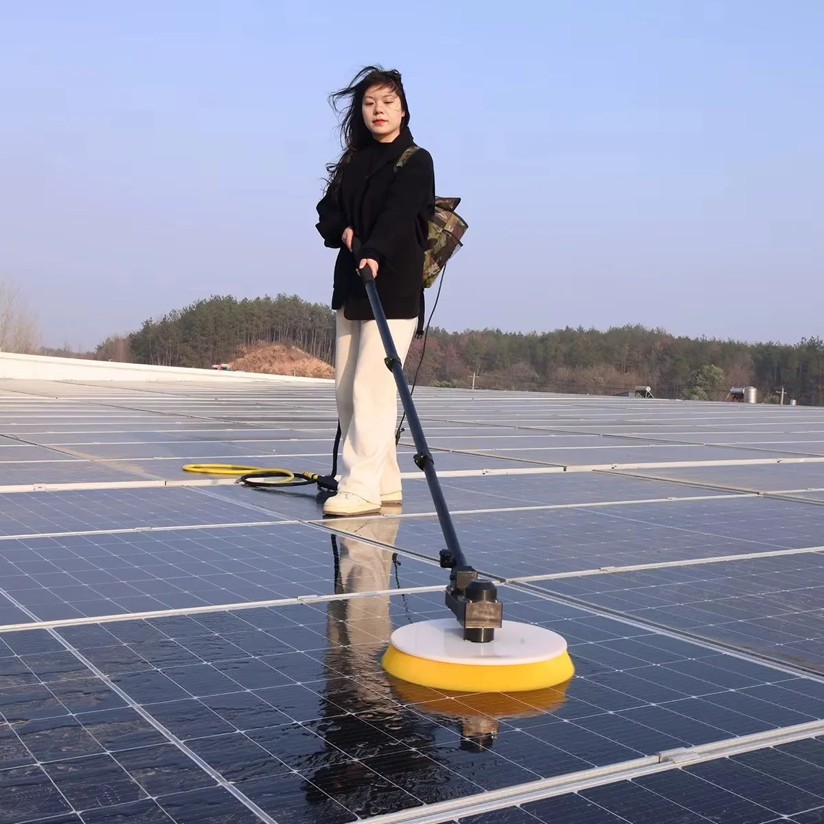Rotating Disc 7.5m Telescopic Pole Electric Photovoltaic Panel Electric Cleaning Tool Factory Price Solar Panel Cleaning Brushes