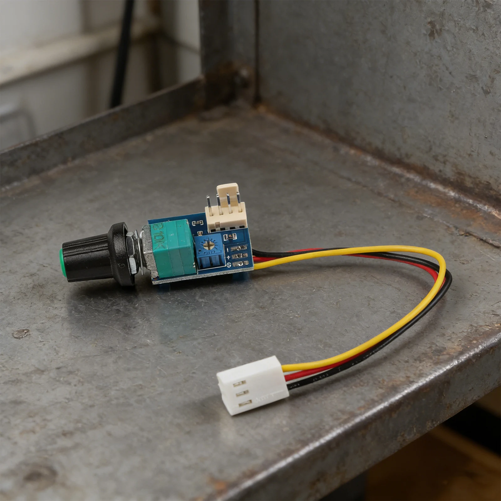 Cooling System Upgrade DC 12V Fan Controller 4-Wire Fan Controller Power Consumption Less Than 20mA For 12V Cooling Fans