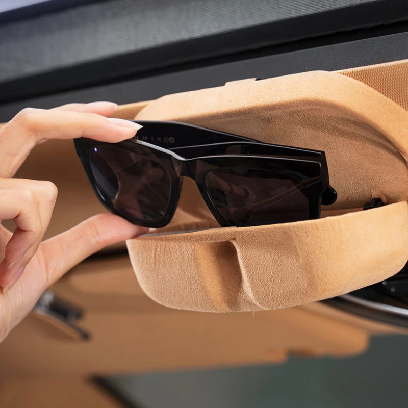 

for Voyah Dream 2025 Car Sunglasses Box Suede Car Roof Handle Glasses Storage Box Case Accessories