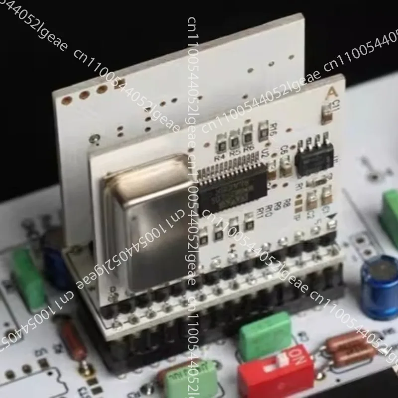 The WM8805 Digital Receiving Module Has A Soft-controlled I2S Output and Is Compatible with CS8412, Supporting Up To 192K