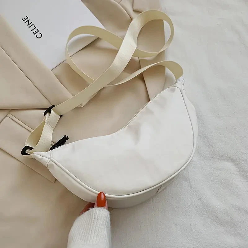 1Pcs Women Shoulder Bags Solid Color Nylon Dumpling and Messenger Bag New Trendy Lightweight Large Capacity Underarm Bag