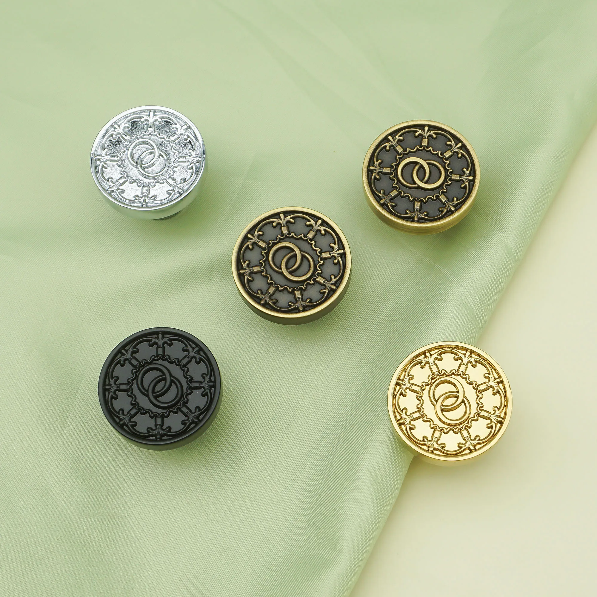 

Antique Bronze Drawer Round Knobs Vintage Cabinet Handles Single hole Dresser Wardrobe Pulls Solid Brass Kitchen Accessories