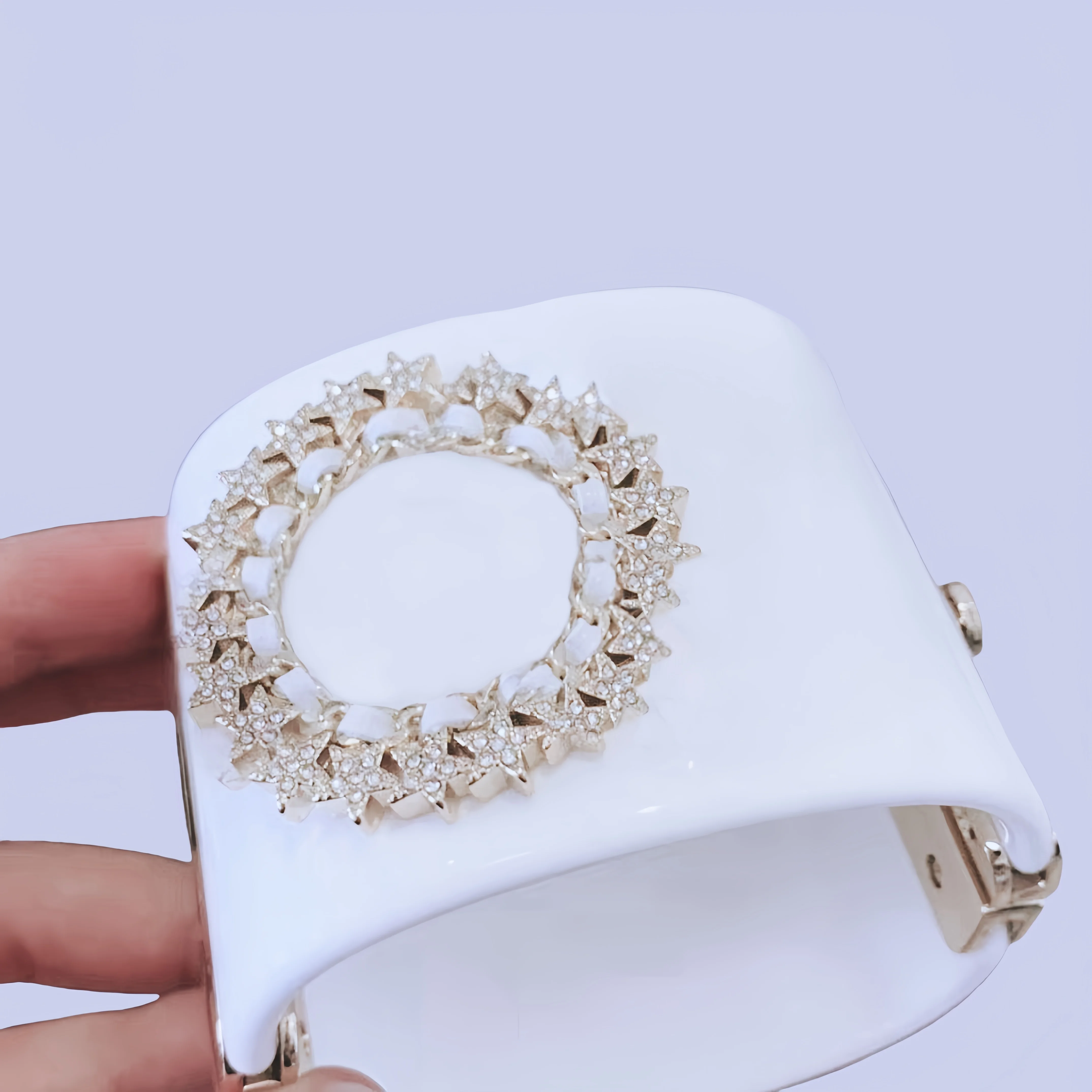 

Fashion exquisite white five-pointed star exquisite bracelet