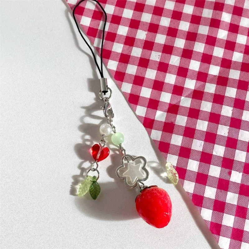 Handmade Strawberry Keychain Fruit Theme Cellphone Charm Colorful Beaded Pendant keyring Stylish Key Chain Accessory