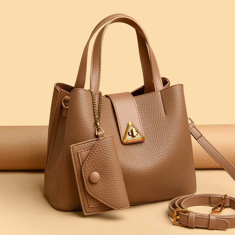 

High-End Ladies Crossbody Bag With Casual Vintage Look And Spacious Interior Suitable For Urban Ladies​