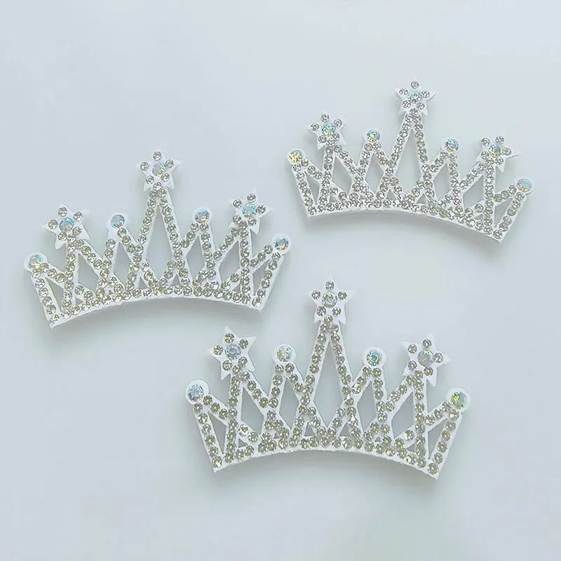 20 Stück – Vliesstoff-Diamantkronen-Applikationen zum Aufnähen für DIY-Kleidung, Hüte, Haarschmuck, Haarspangen und Dekorationszwecke. – Detail 3