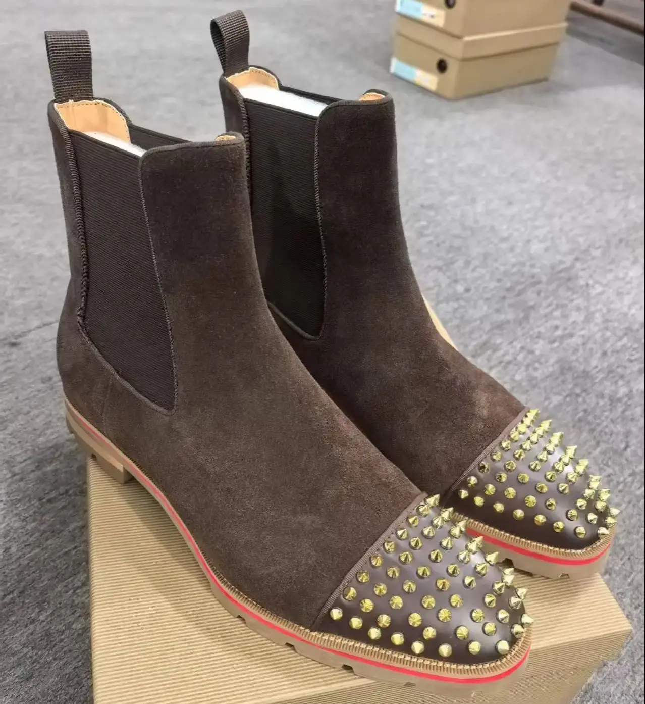 

Gold Rivets Decorate Round Toe Short Boots For Men Brown Suede Red Sole Sewing Boats Male Slip On Chunky Low Heels Fashion 2025
